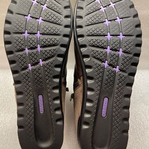 Aravon Josie Leather Brown Suede Booties (Size 7) - Picture 4 of 8